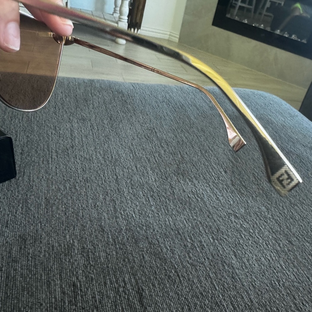 Fendi Mirror Sunglasses - Picture 4 of 6